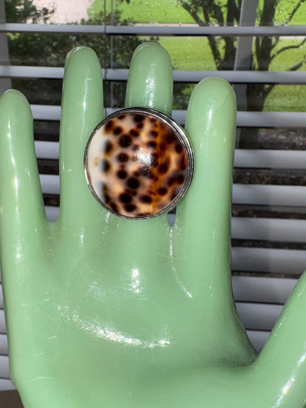 Claudia Agudelo Tortoiseshell Dome Ring size 7 1/2.